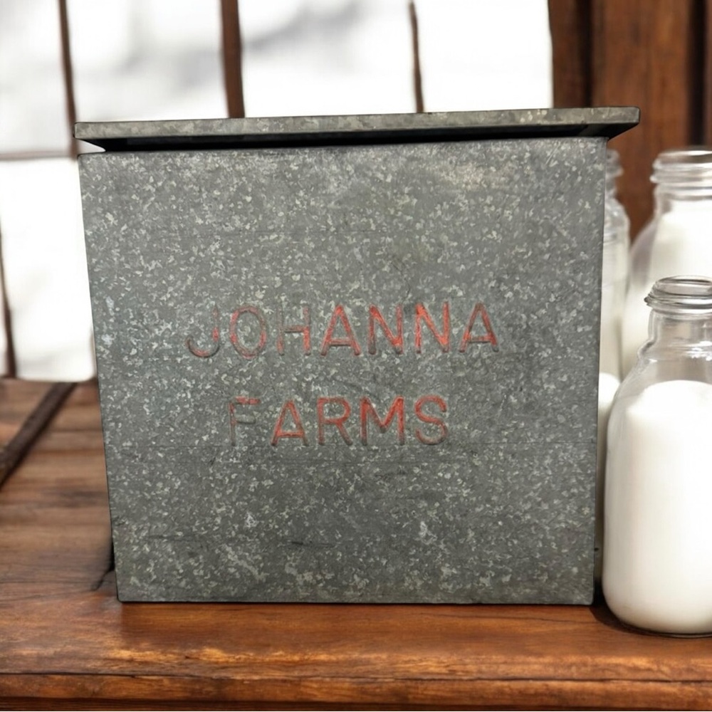Antique Milk Box Johanna‎ Dairy Farms Steel Porch Box